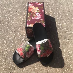 🌸Authentic GUCCI Bloom slides🌸